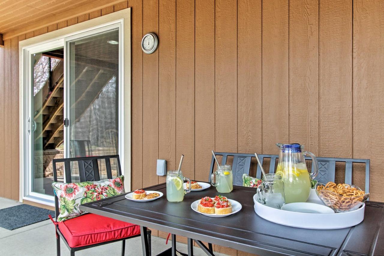 Riversong Waterfront La Crosse Home With Dock Exterior photo